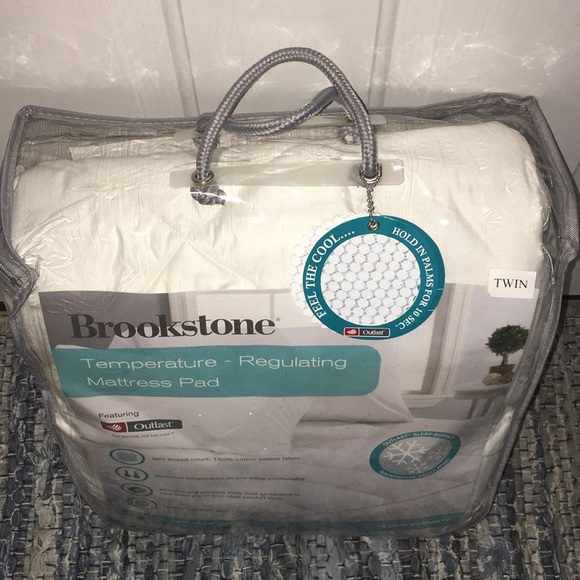Brookstone Bedding New Brookstone Temp Regulating Mattress Pad Twin